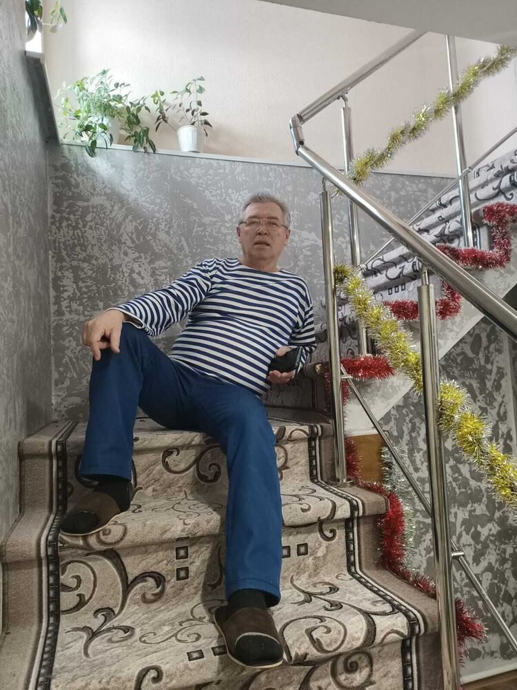  32468303  , 60 ,    