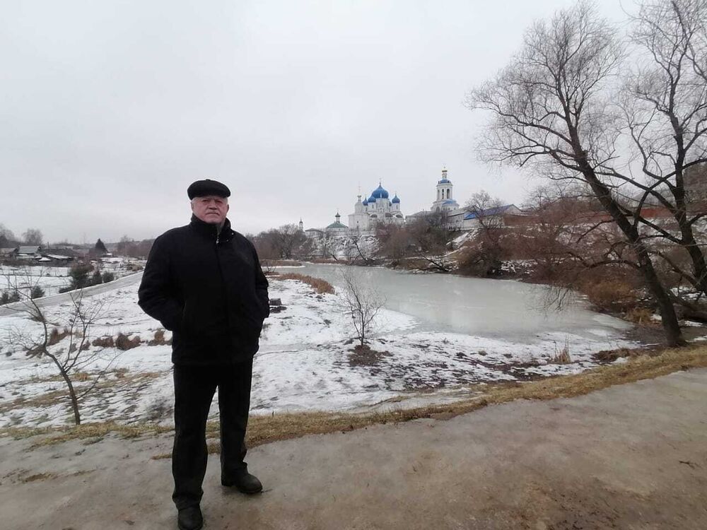  49452153  Nikolay, 67 ,    