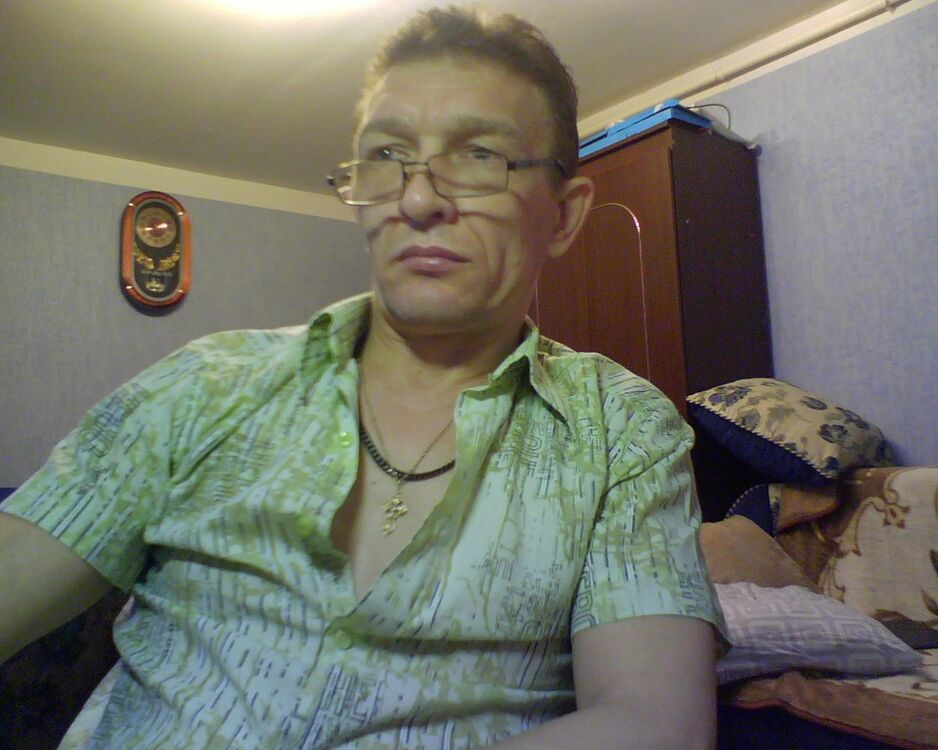  9071643  Alexs, 49 ,    