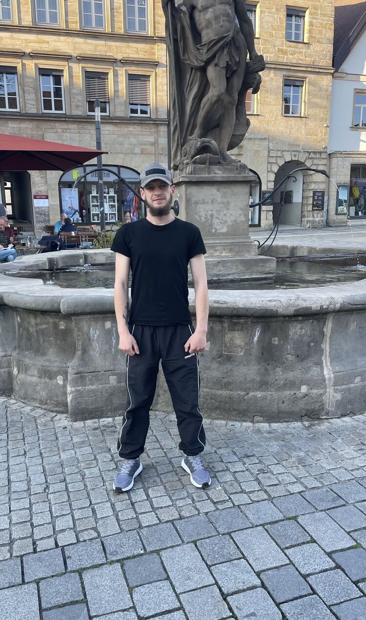  ,   Oleksii, 27 ,   ,   , c 