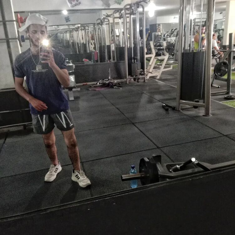  ,   Hasan, 24 ,   c 