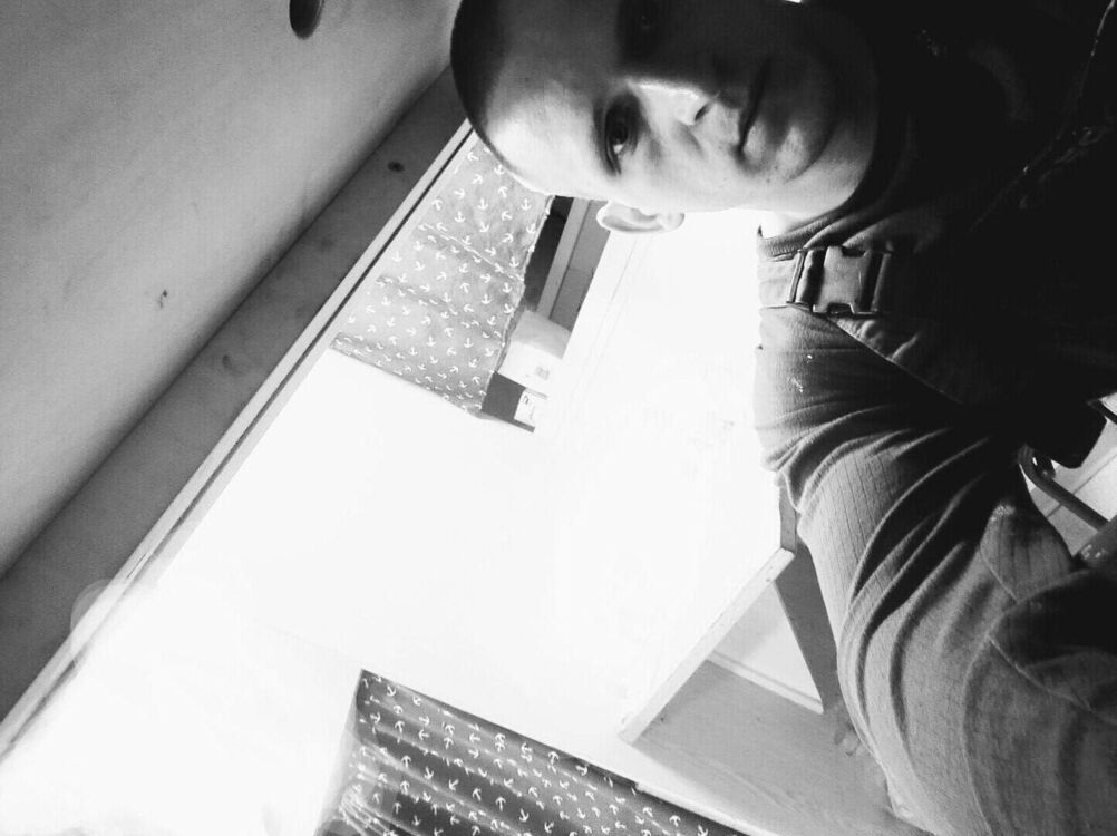  40970643  , 32 ,    