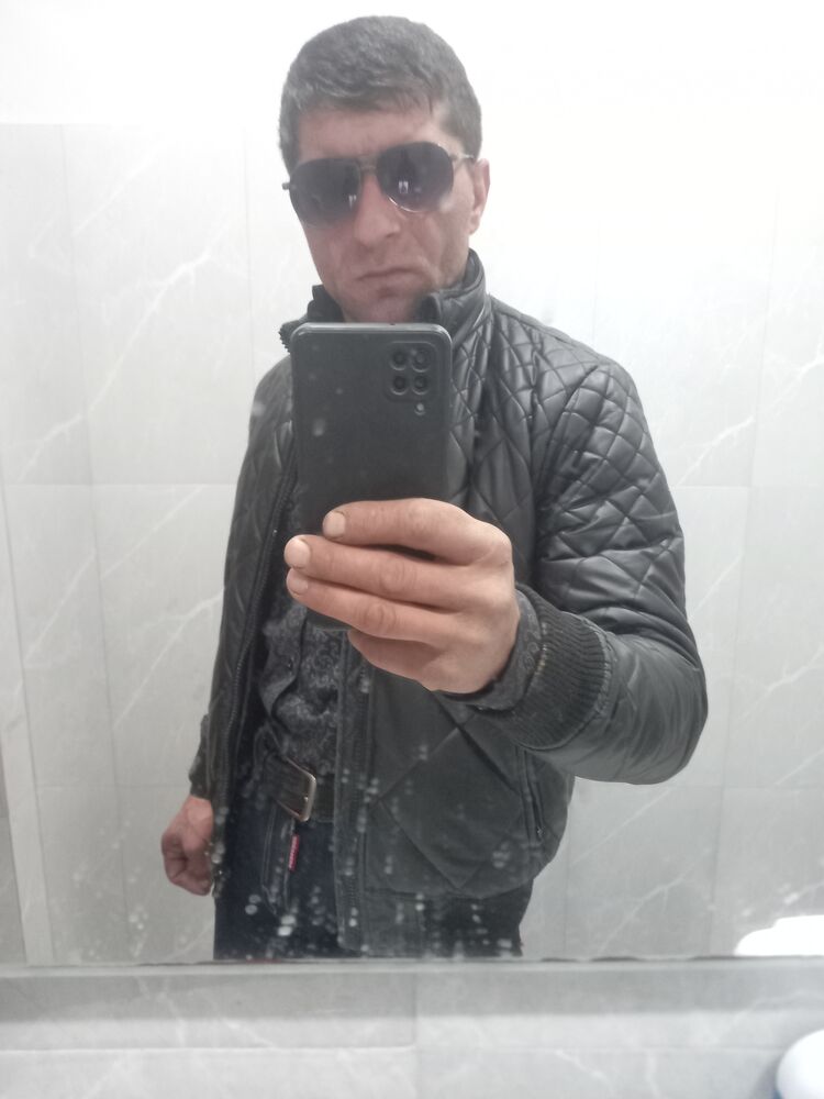  33373193  Muraz, 34 ,    