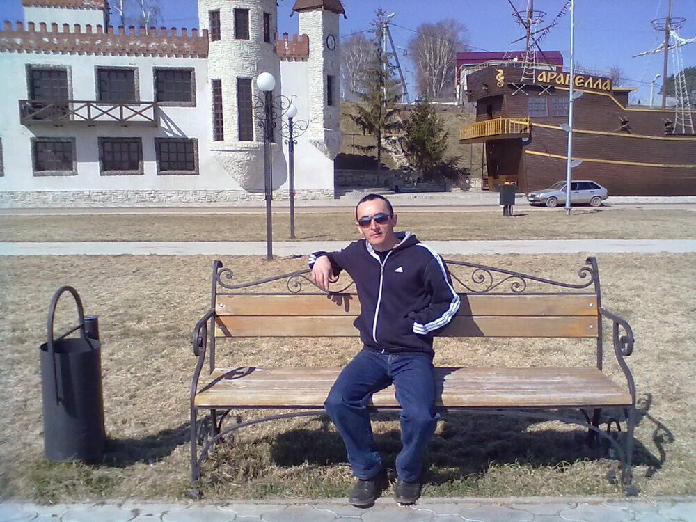 ���� 9331823 ������� Nik, 46 ���, ���� ���������� � �������