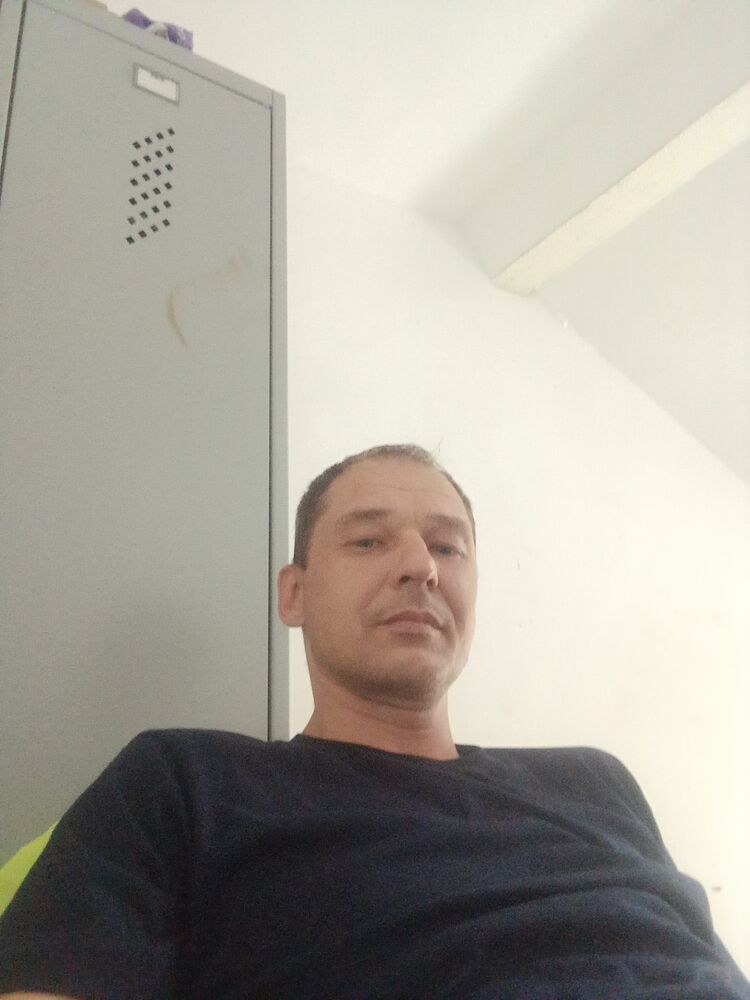  52907303  , 38 ,    