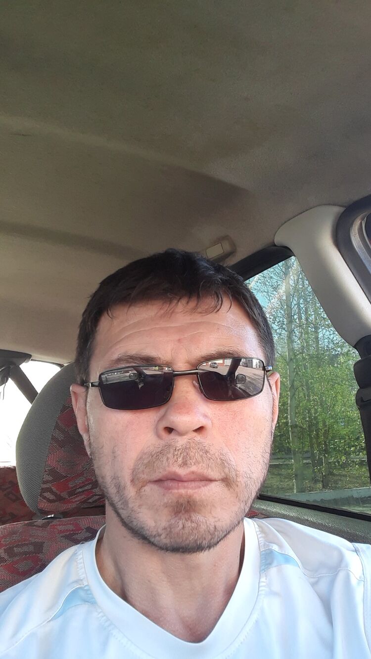  23066083  , 49 ,    