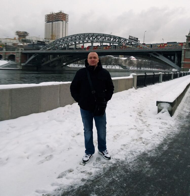  ,   Anton, 38 ,   ,   