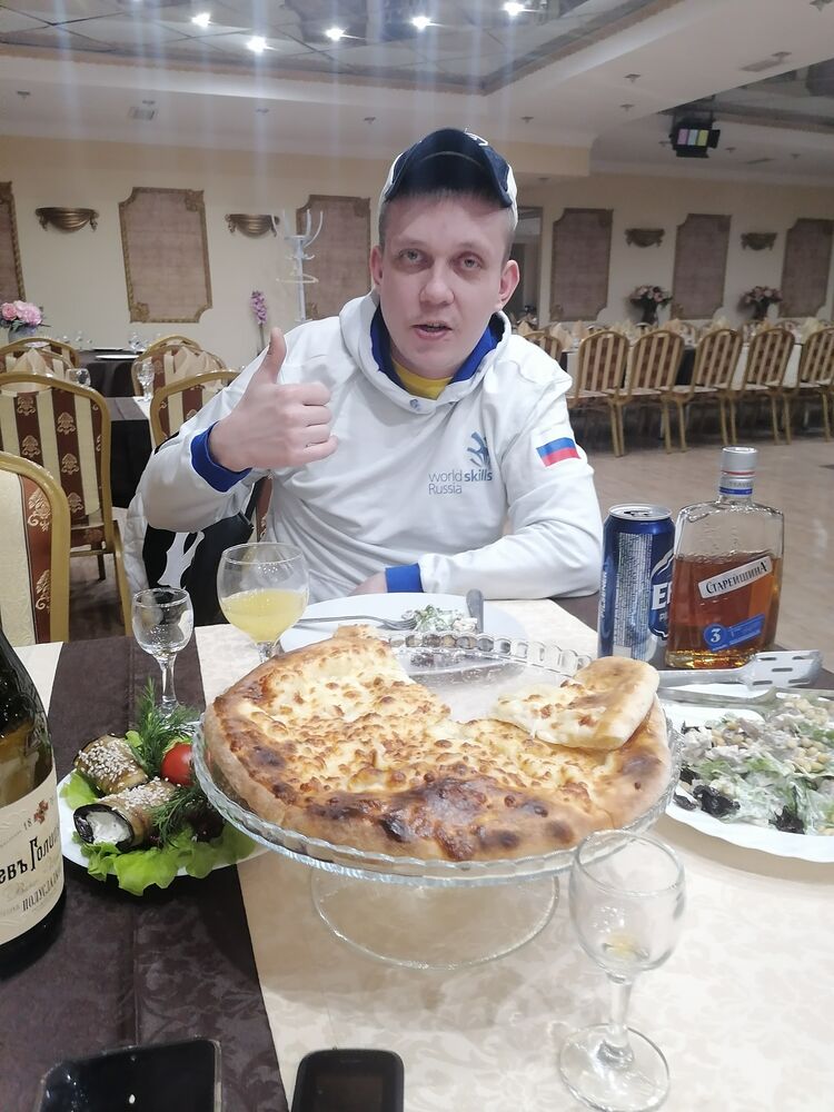  27145693  , 35 ,    -