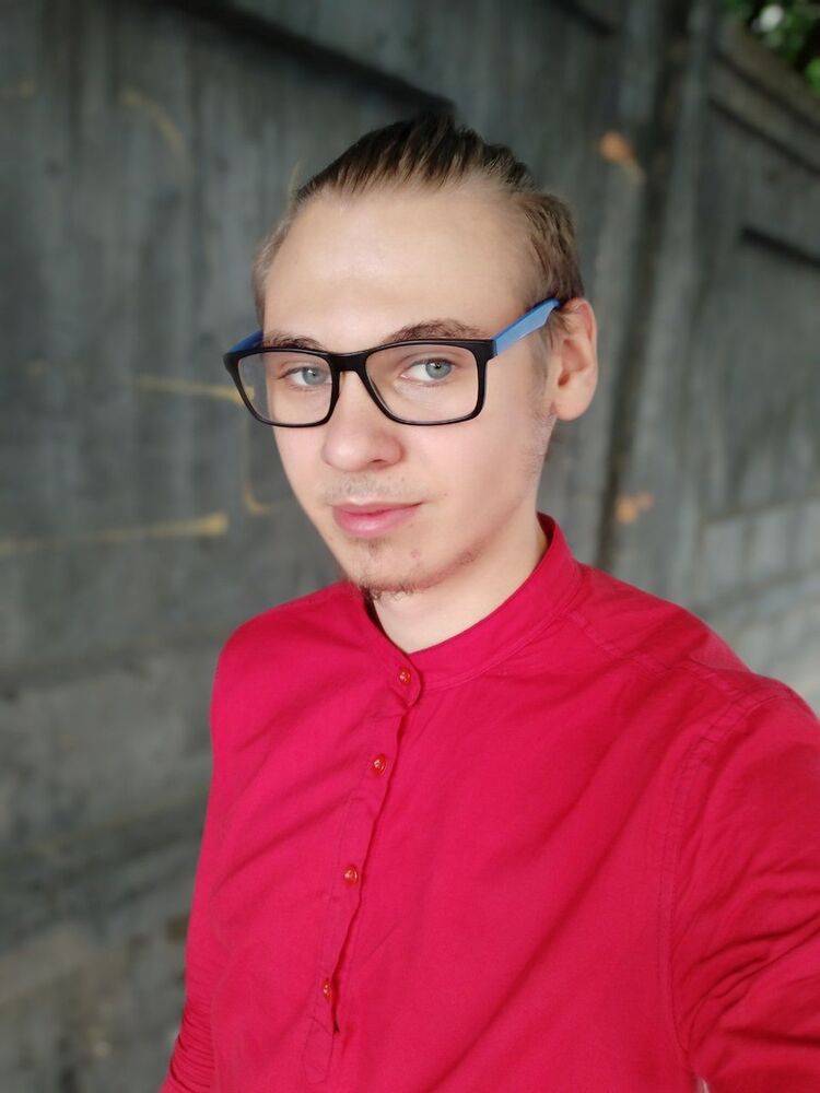  13772343  Volodymyr, 27 ,    