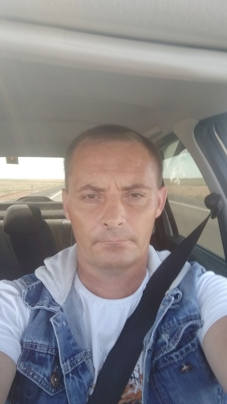  28355663  , 39 ,    