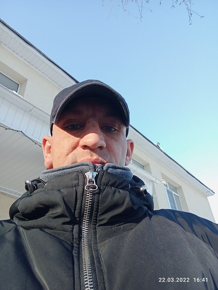  ,   Dima, 42 ,   ,   