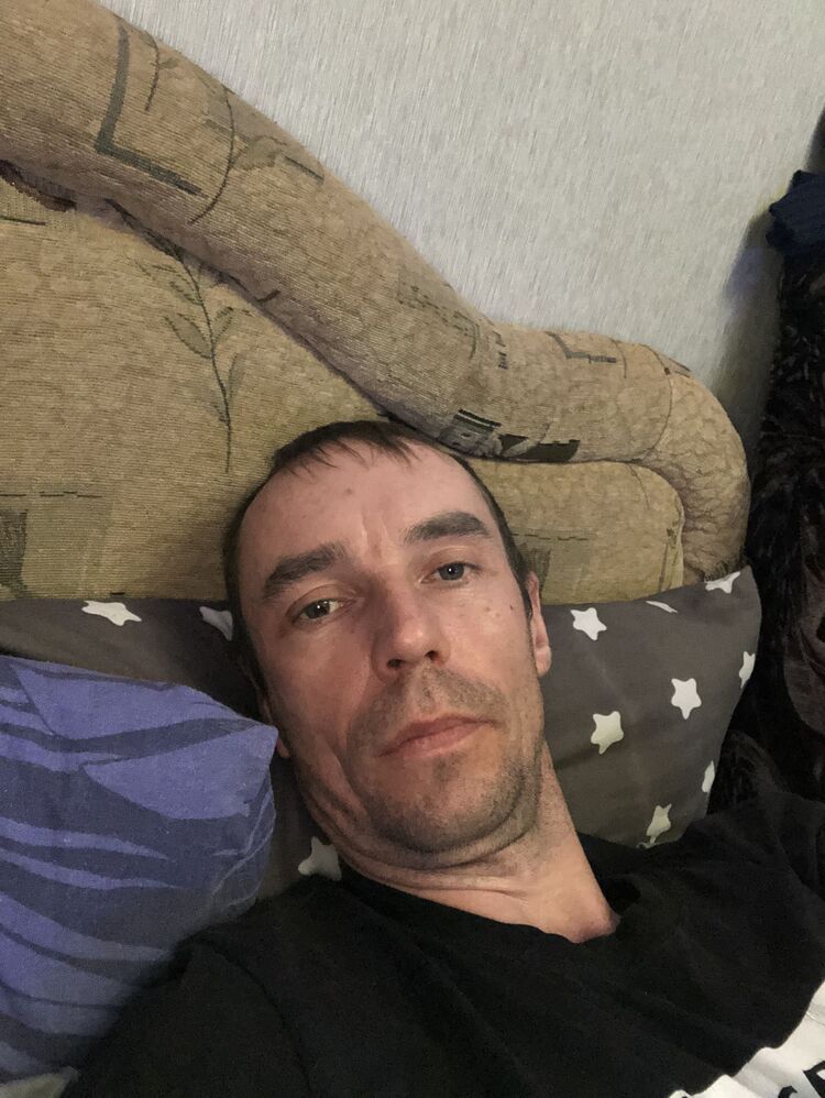  48105323  , 37 ,     