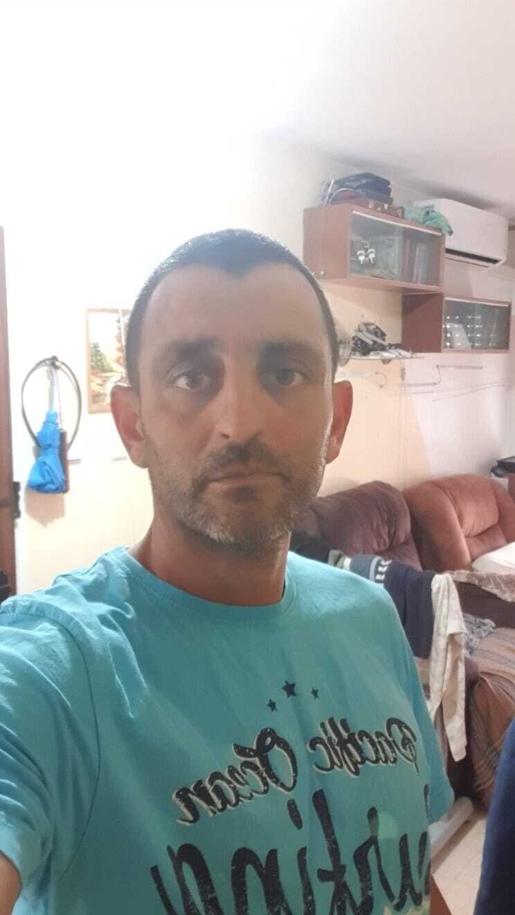  50678873  Artyom, 40 ,    Ashqelon