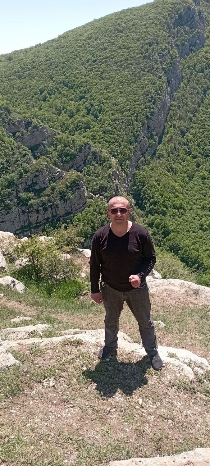  28706573  Aliko, 48 ,    