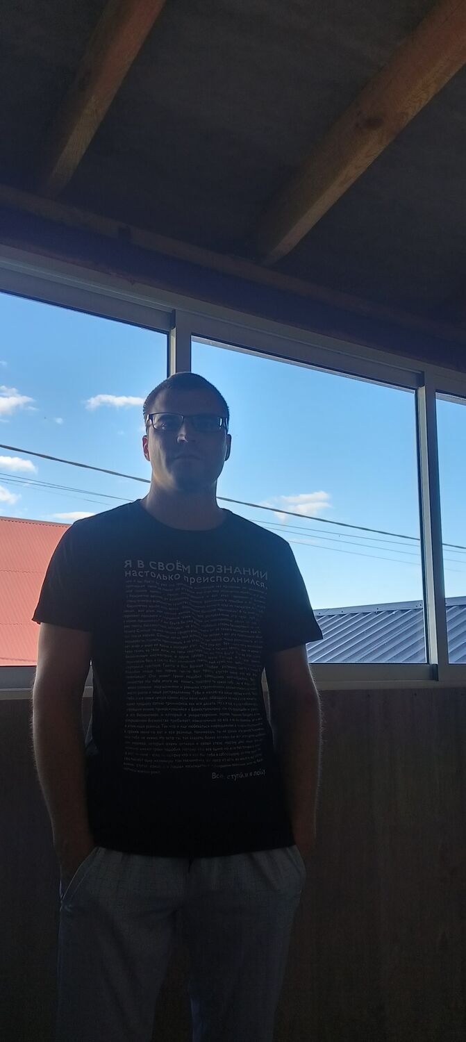  44070793  , 28 ,    
