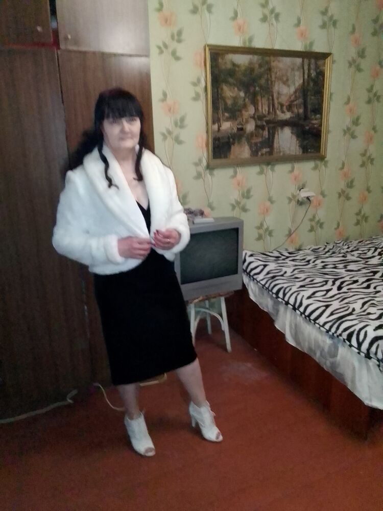  40233233  Olga, 62 ,    