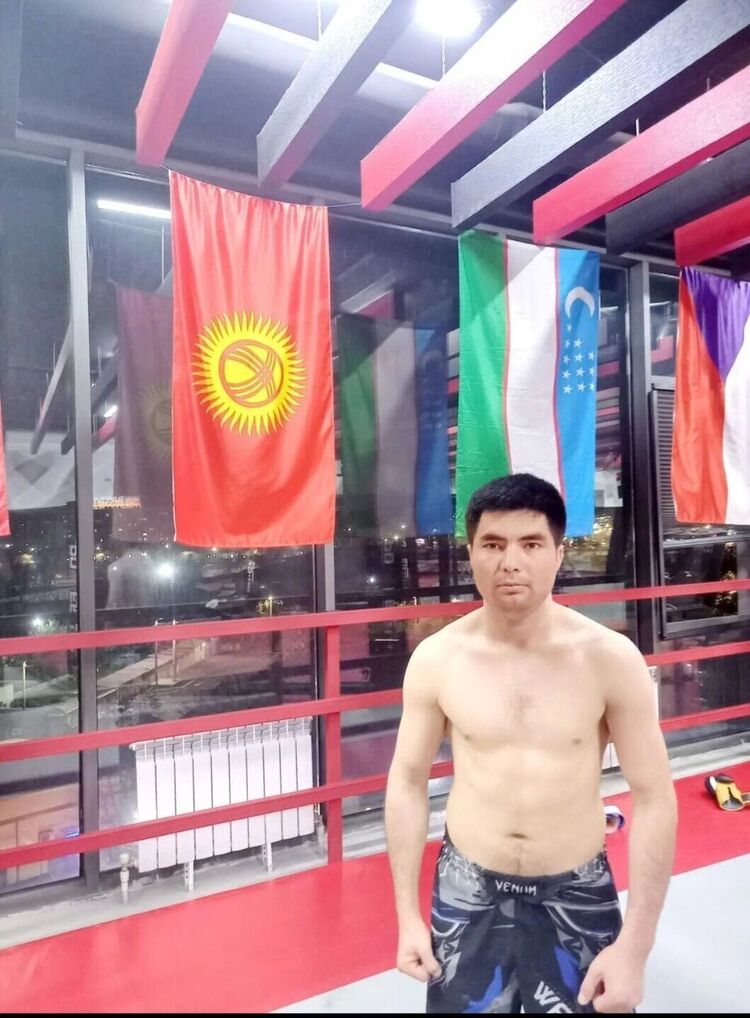  29749703  , 24 ,    