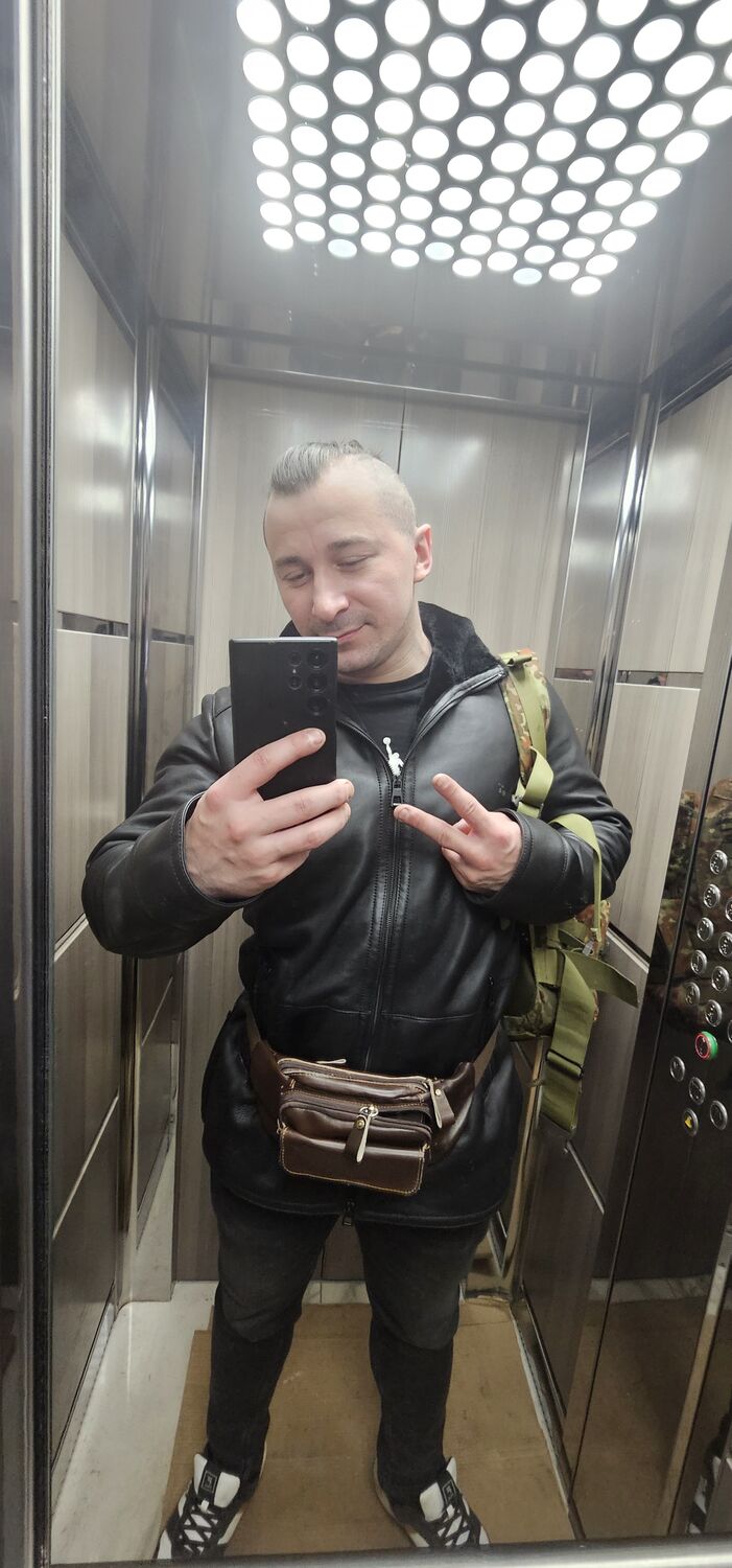  48305983  , 30 ,    