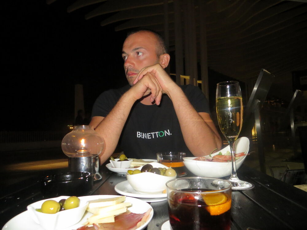  4556173  Muka1987, 38 ,    