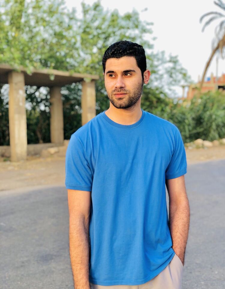  Az Zaqaziq,   , 25 ,   c 