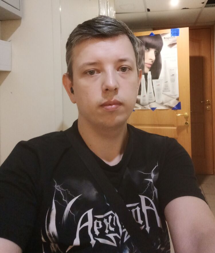  40393143  , 36 ,    -