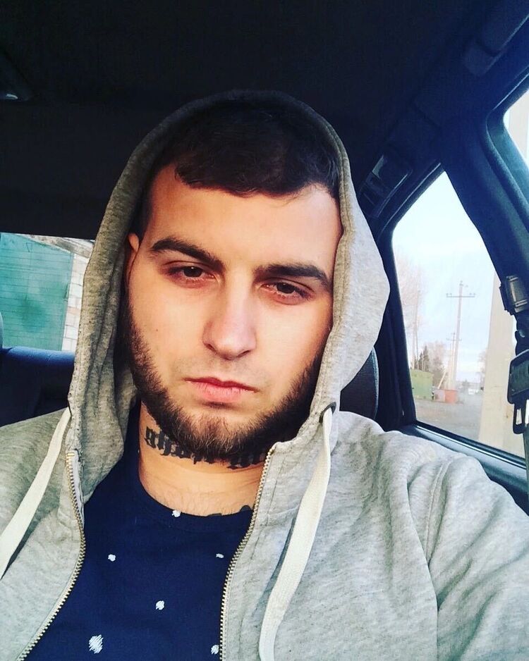  52957373  , 26 ,    