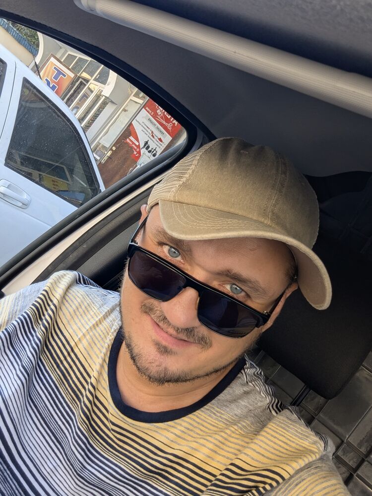 ,   Marik, 39 ,   ,   , 