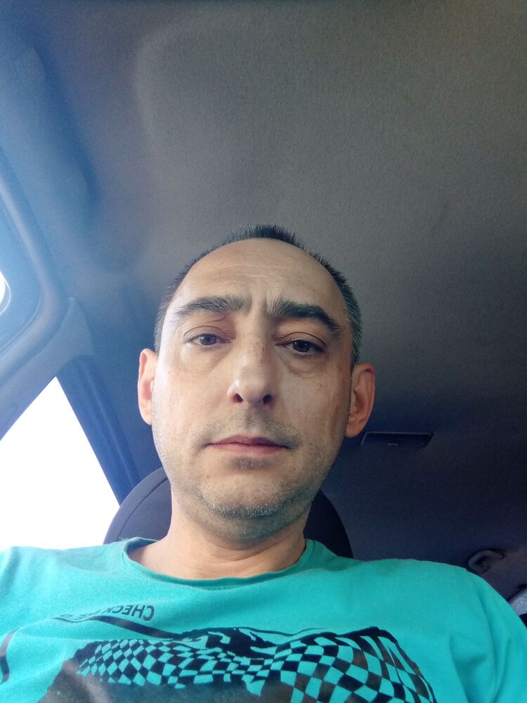  26886483  Mihail, 45 ,     