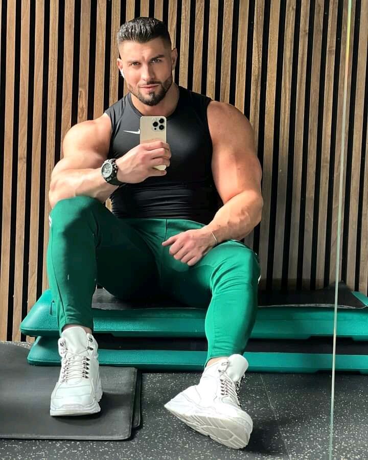  48683563   , 35 ,    