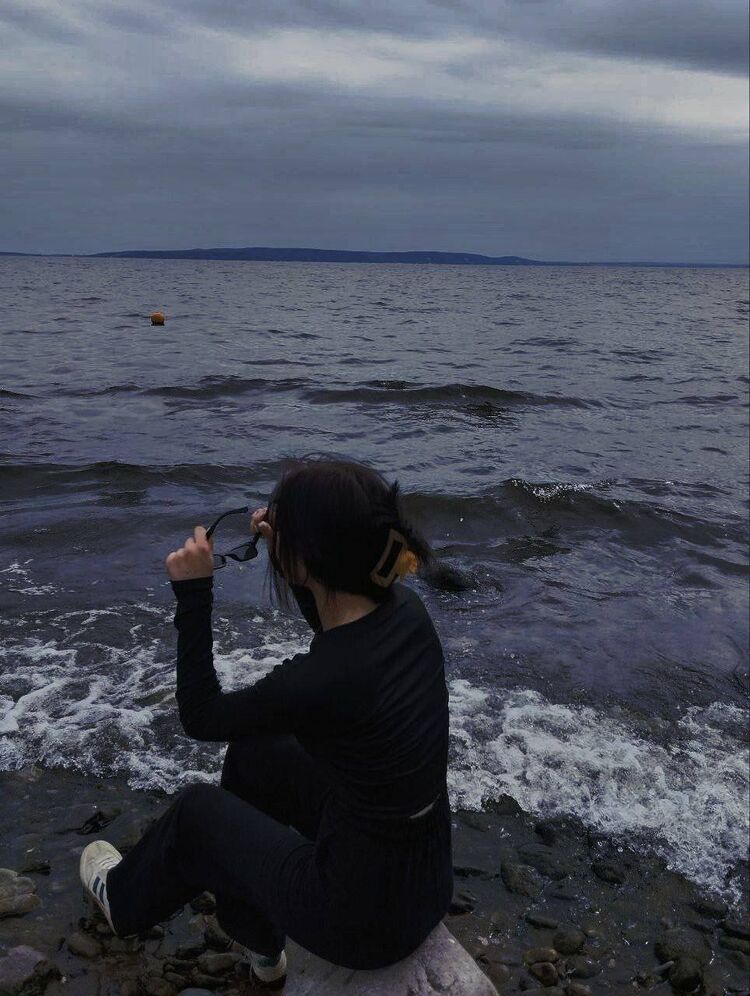  41963683  , 27 ,    -