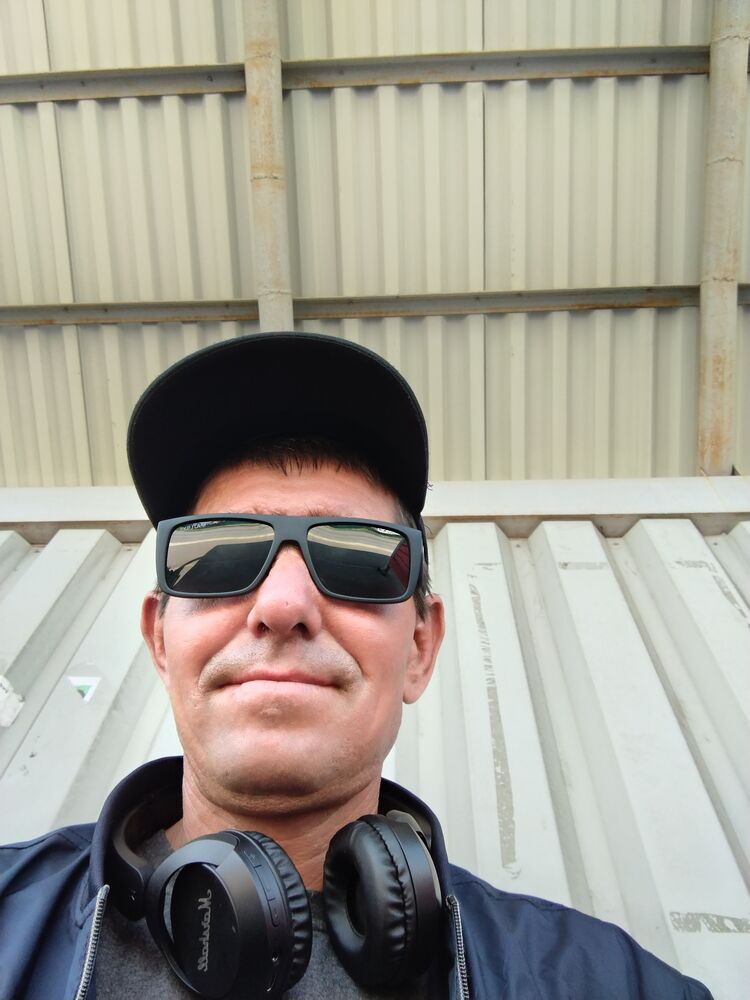  -,   , 44 ,   ,   