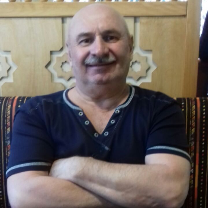  37303443  , 69 ,    