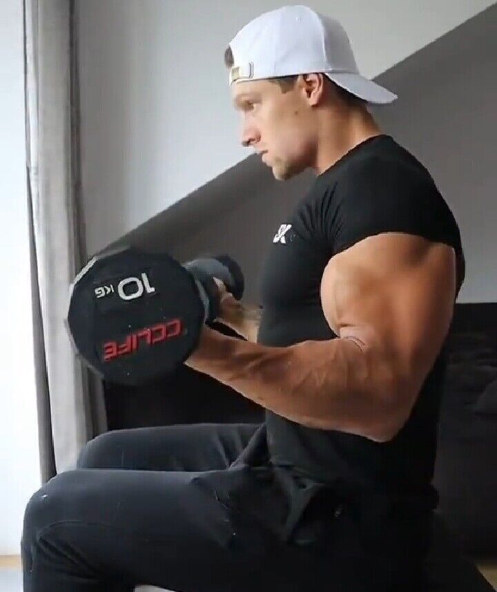 ���� 21494633 ������� Lion, 29 ���, ���� ���������� � ������