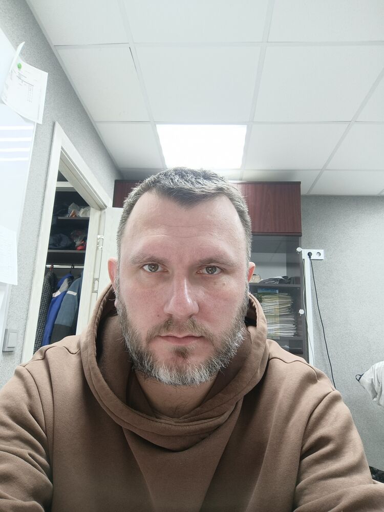  48896673  , 37 ,    
