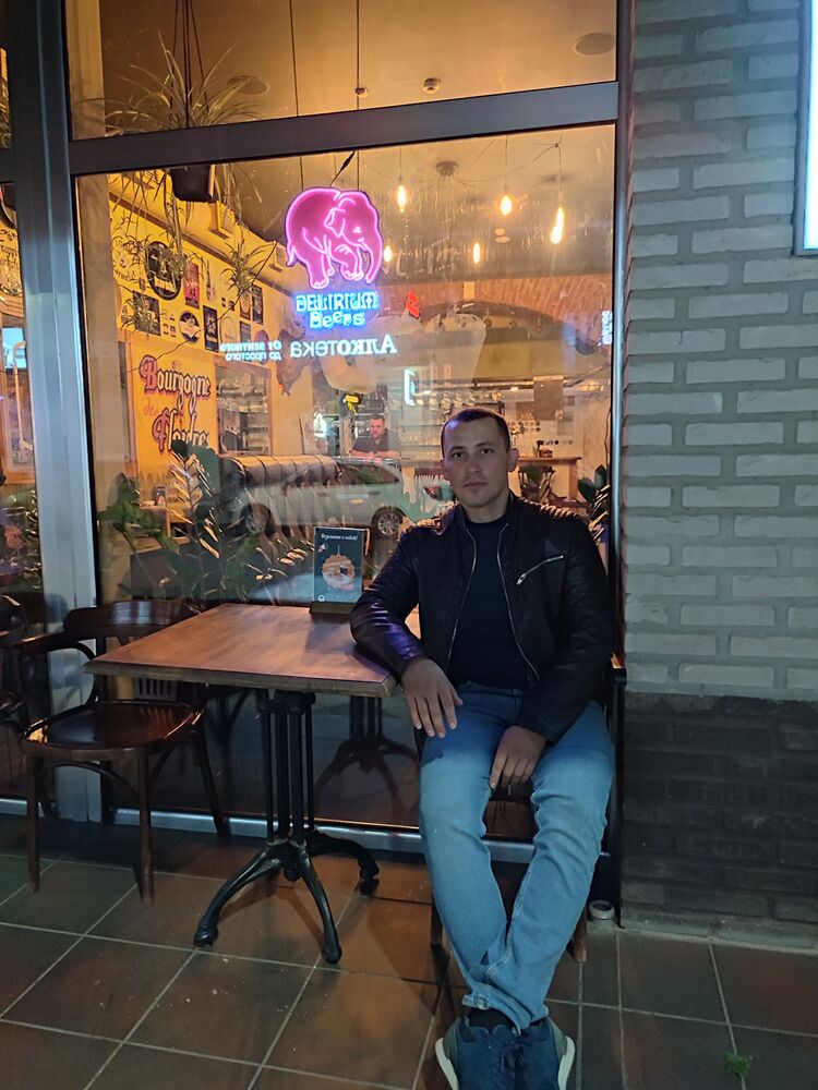  ,   Evgeny, 33 ,   ,   , c 