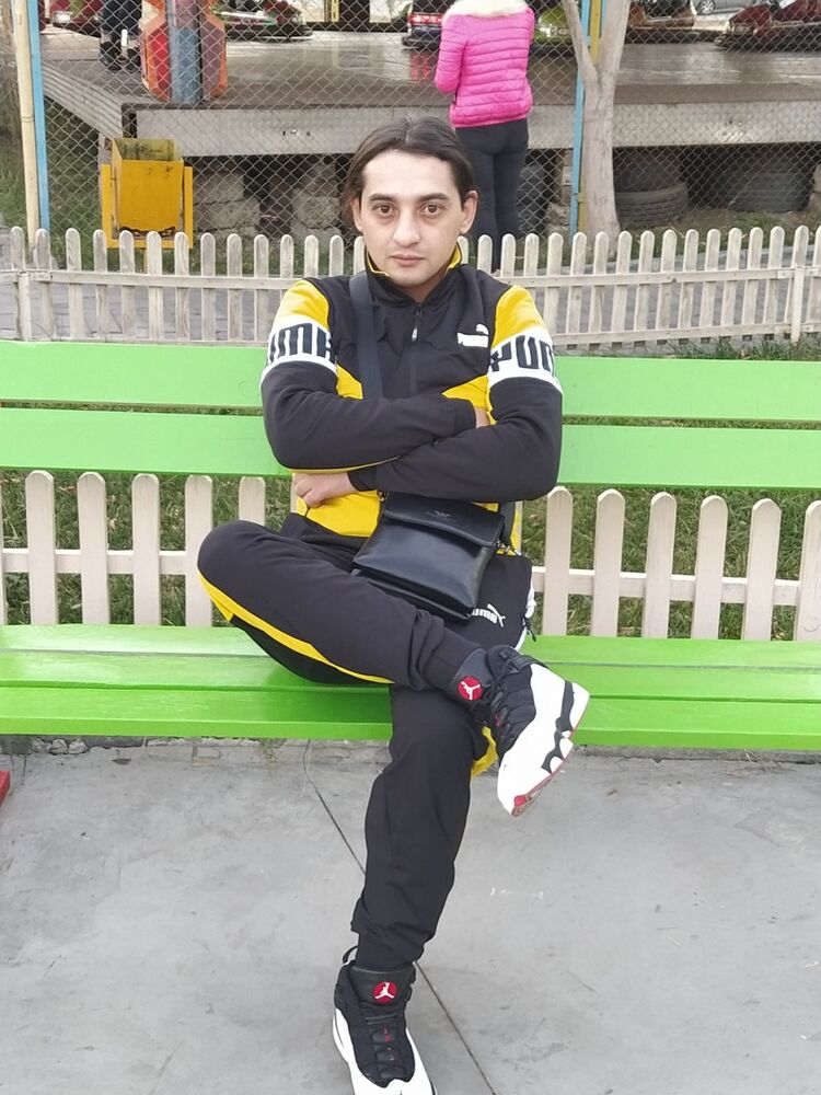  18057203  Jorj, 37 ,    