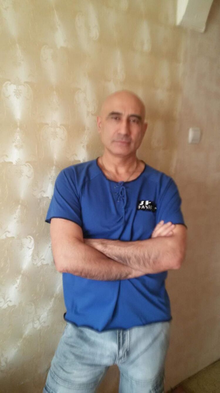  46565543   , 58 ,    