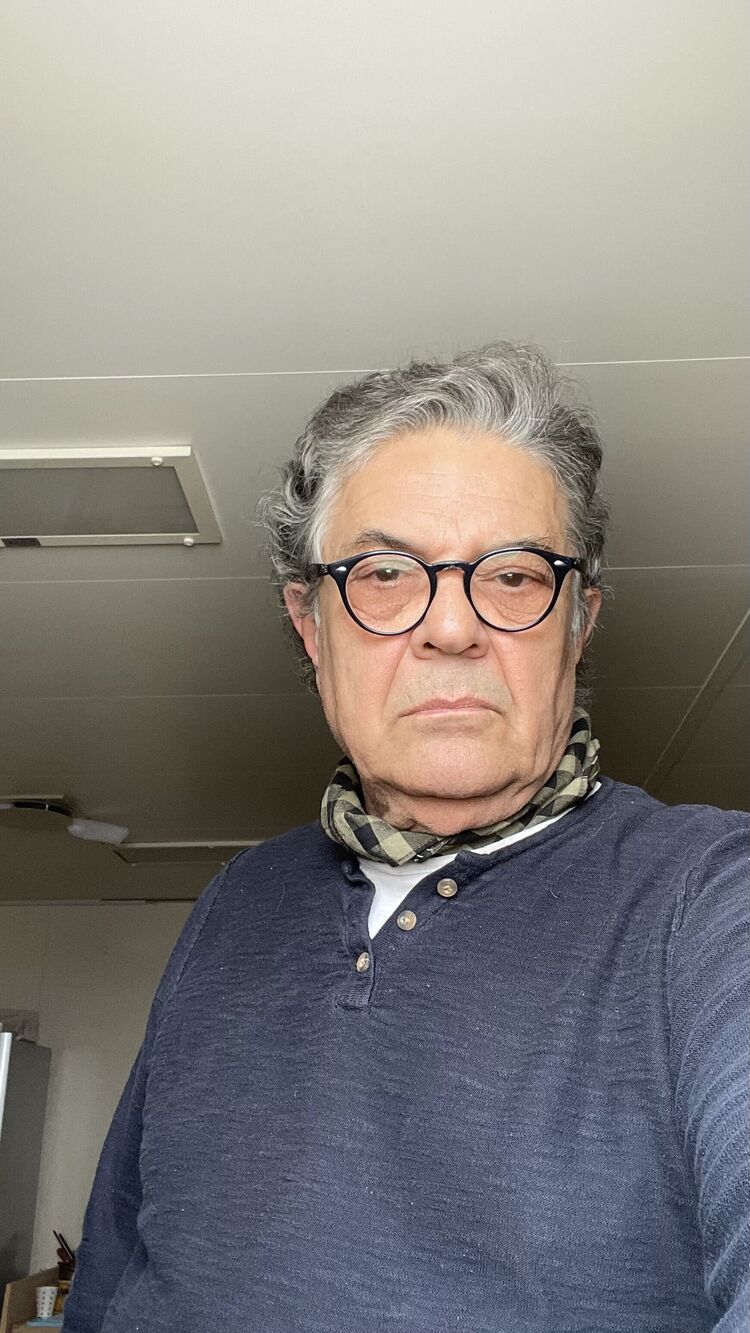  41515743  Bugra, 67 ,    
