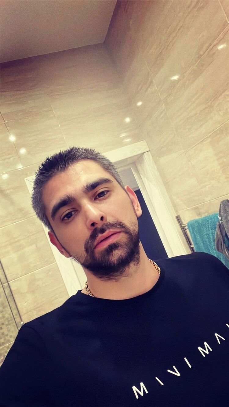  48713473  , 32 ,    
