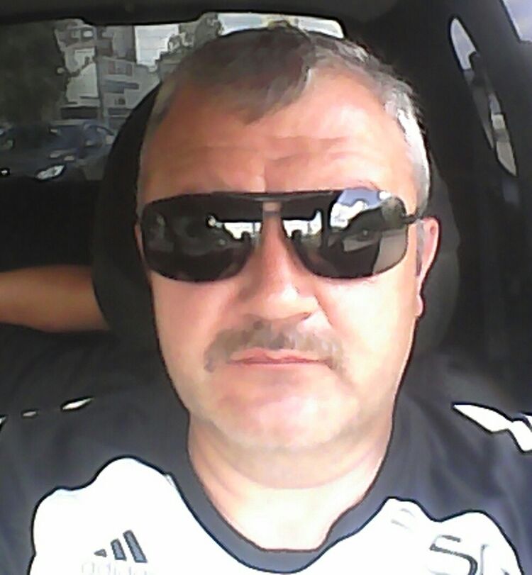  7715073  Konstantin, 55 ,    