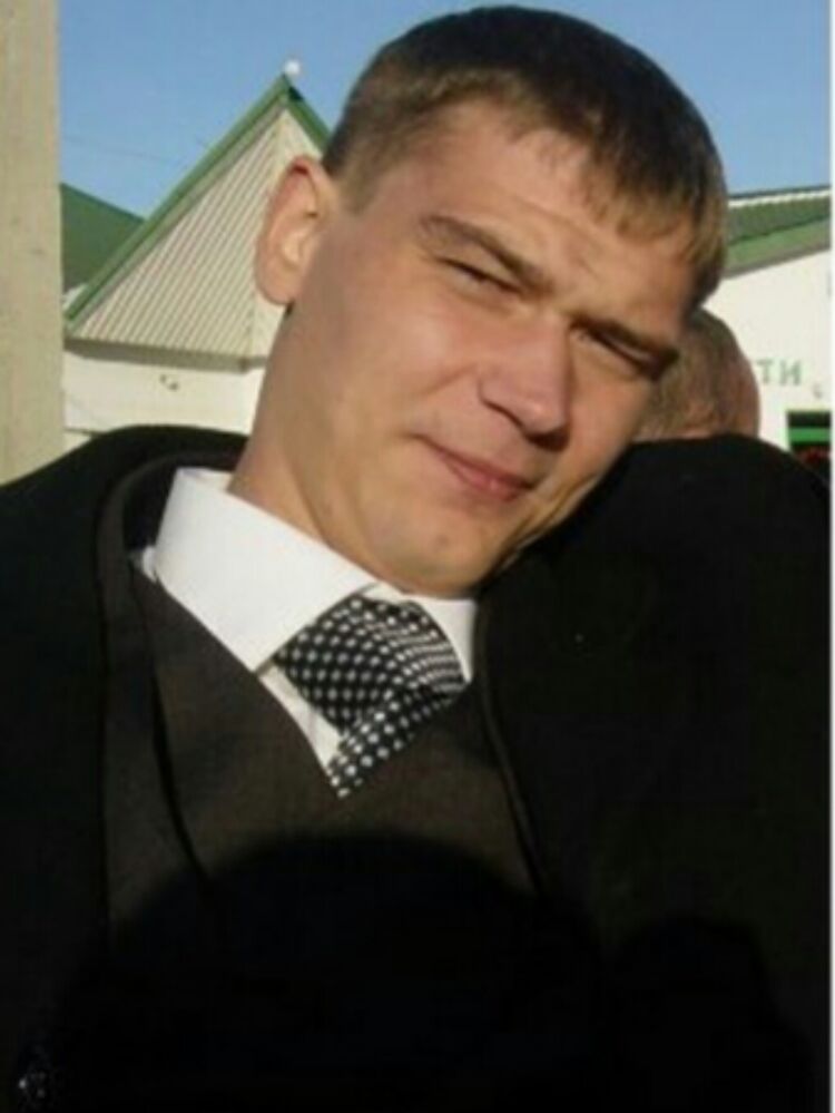  50441393  Denis, 45 ,    