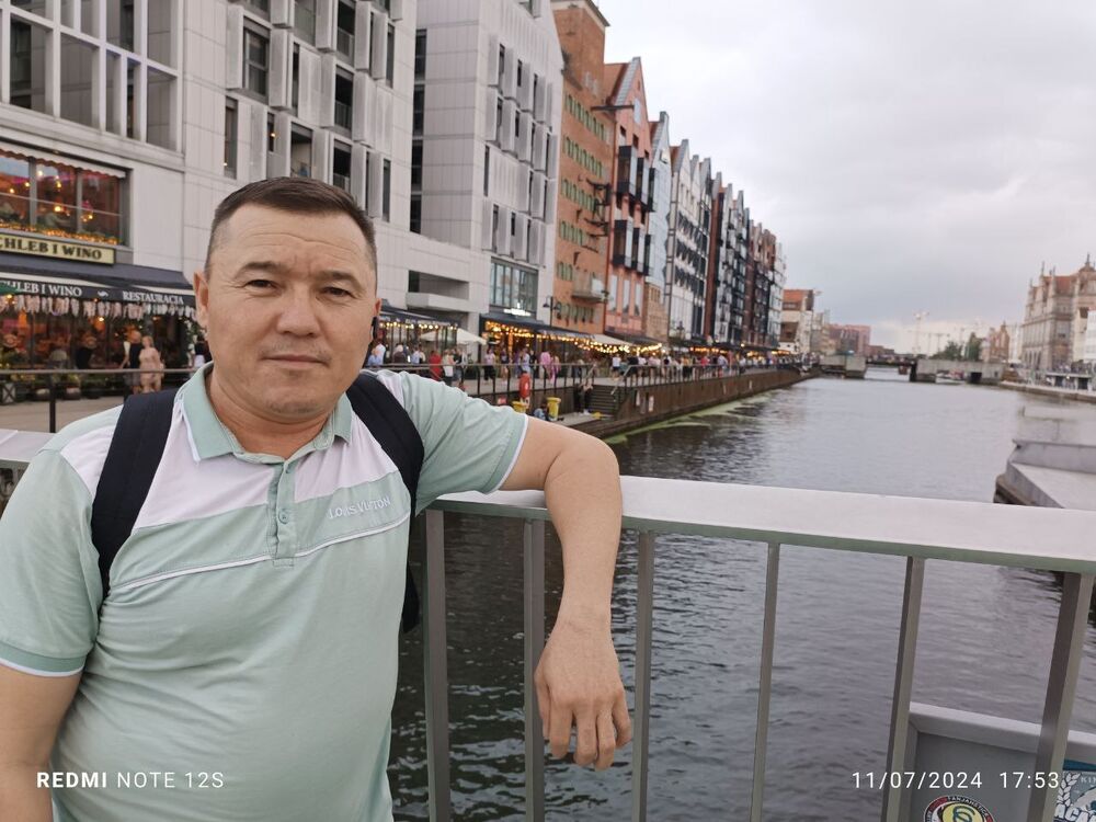  Sopot,   , 42 ,   ,   