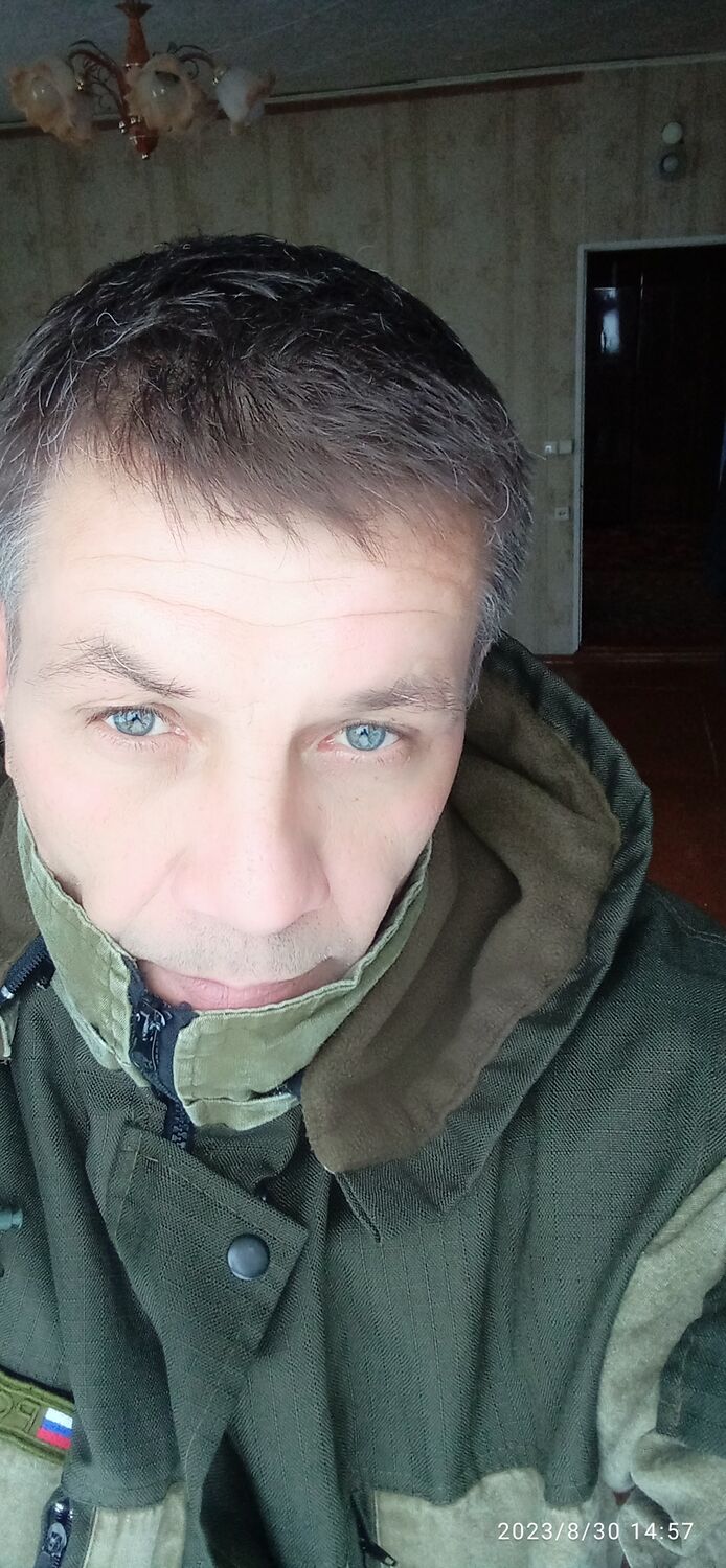  ,   Nikolau, 54 ,  