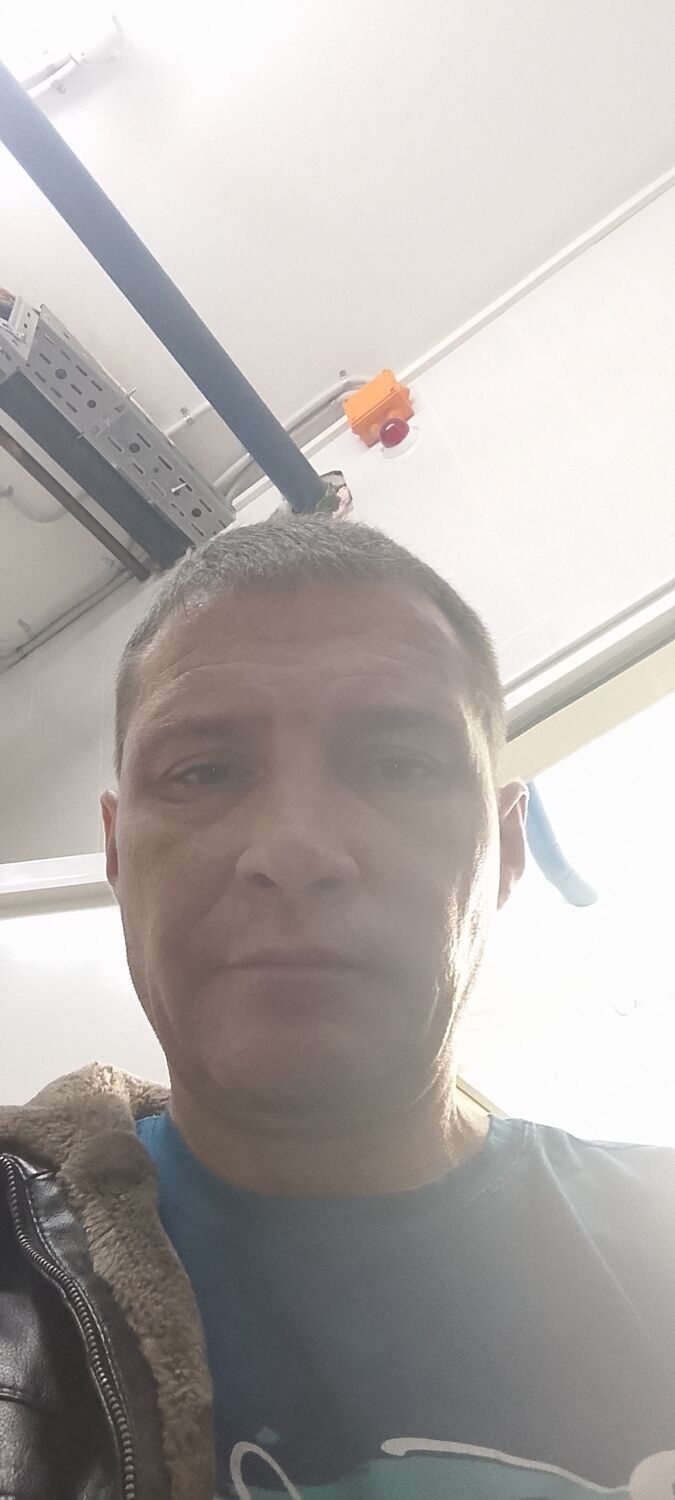  54481213  Sergei, 45 ,    