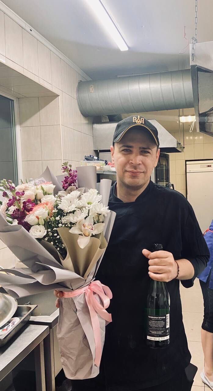  ,   Aleks, 41 ,   ,   