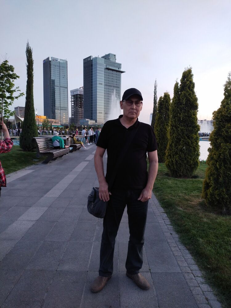  ,   Brunet, 57 ,   ,   , c 