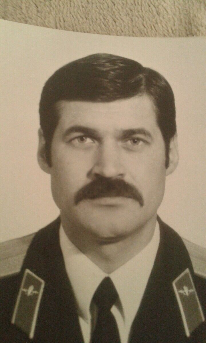  20443253  Sergej, 71 ,    