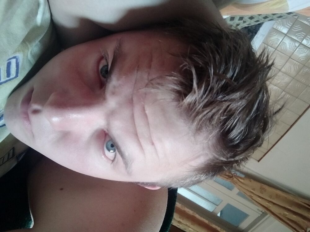  19835643  Kas, 24 ,    -