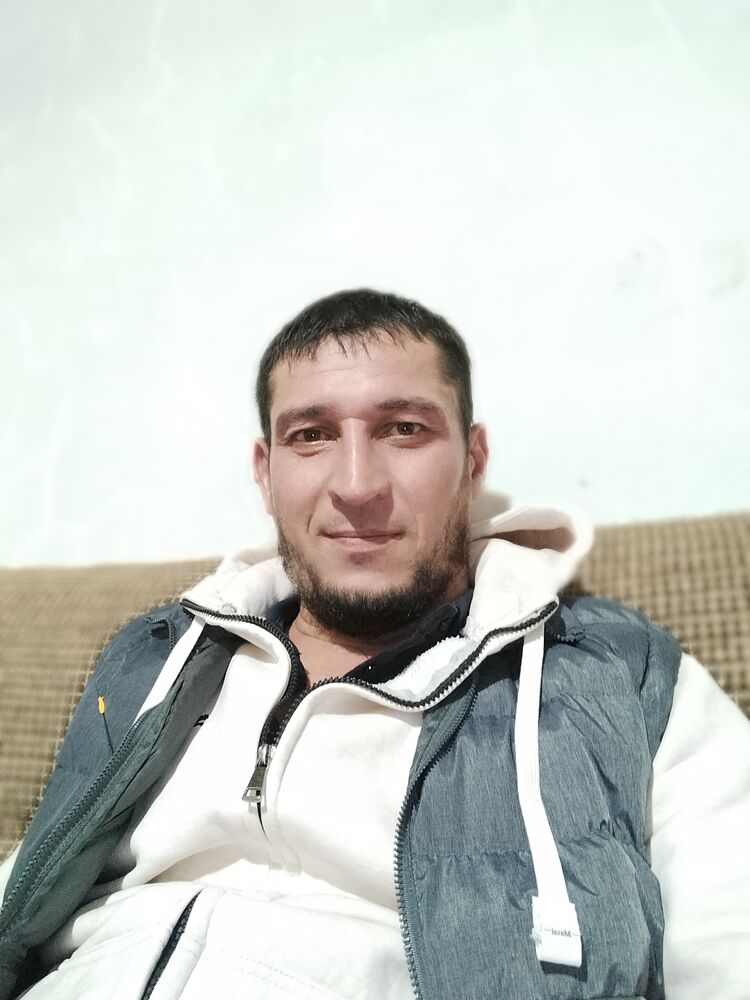  ,   Artur, 45 ,   ,   
