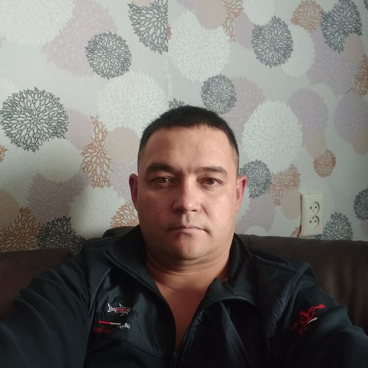  48420493  , 39 ,    